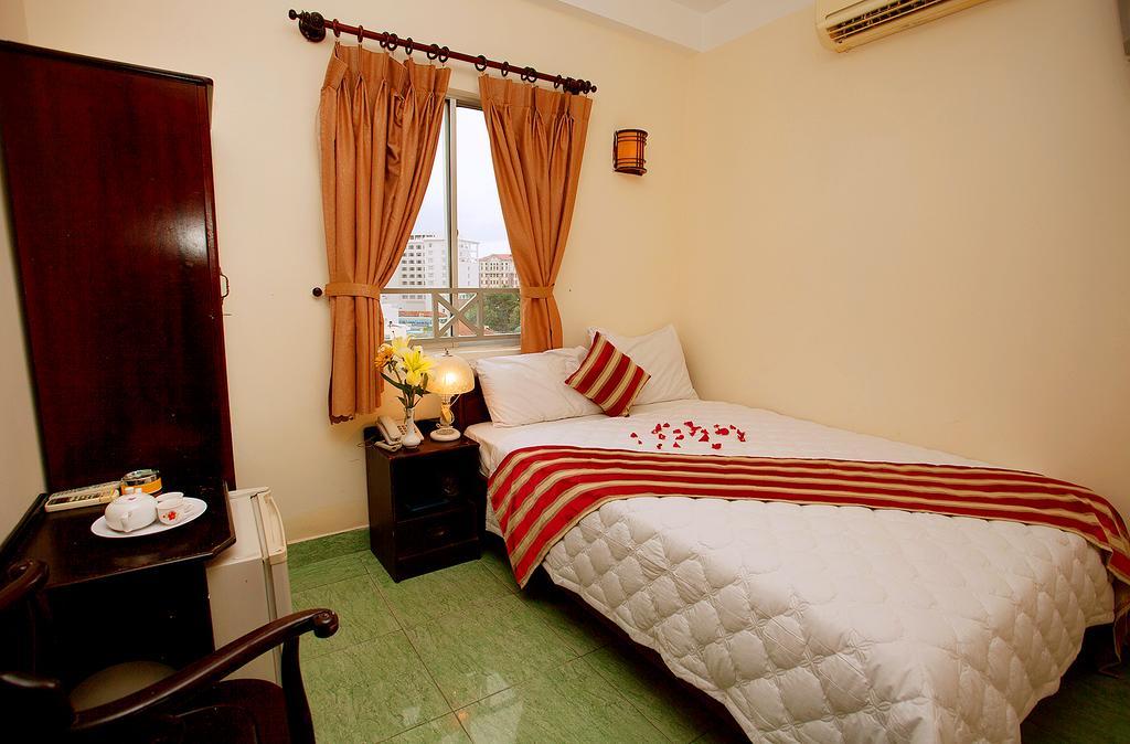 Sun Flower Hotel Нячанг Экстерьер фото
