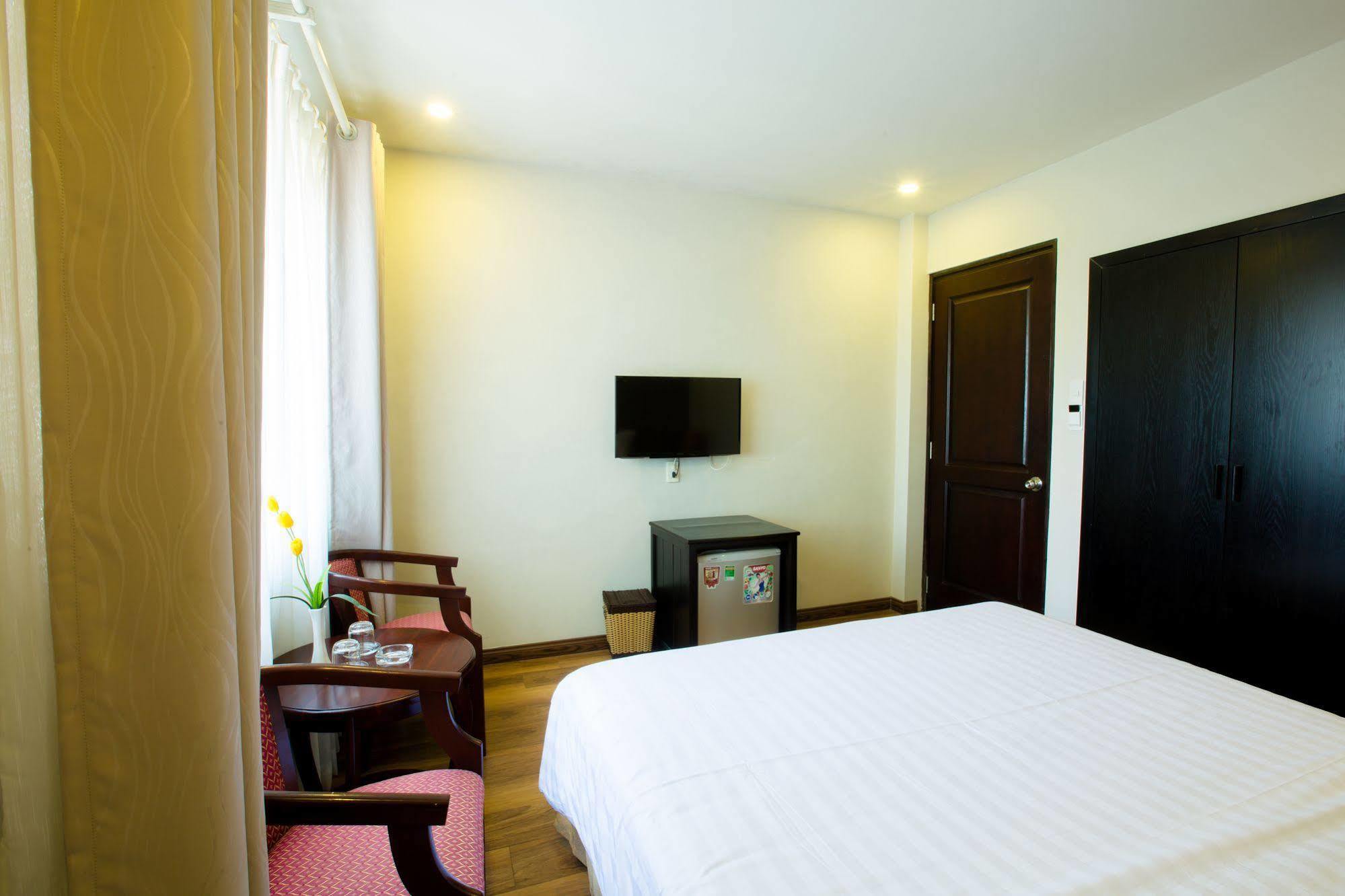 Sun Flower Hotel Нячанг Экстерьер фото